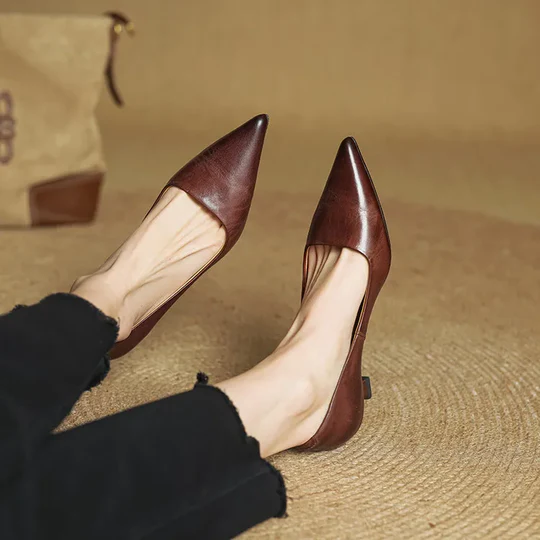 Women's Pointed-Toe Pumps with Mid-Block Heel